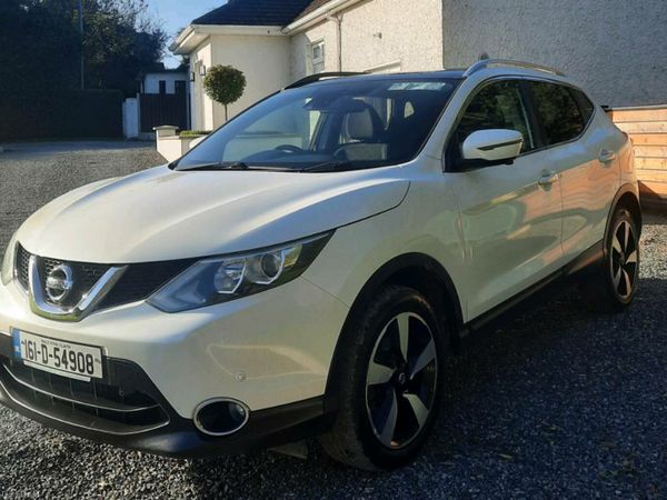 Nissan Qashqai Hatchback, Diesel, 2016, White