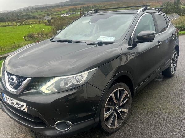 Nissan Qashqai Hatchback, Diesel, 2016, Black