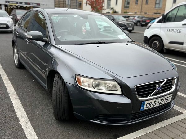 Volvo S40 Saloon, Diesel, 2008, Grey