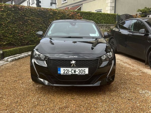 Peugeot 208 Hatchback, Electric, 2022, Black
