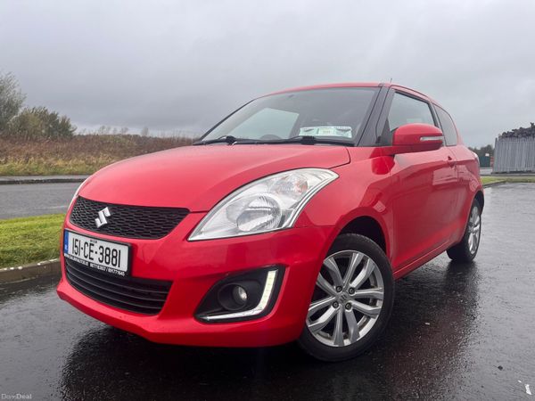 Suzuki Swift Hatchback, Petrol, 2015, Red