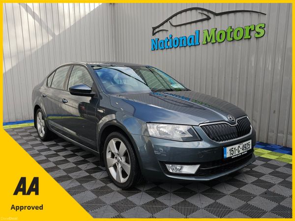 Skoda Octavia Saloon, Diesel, 2015, Grey