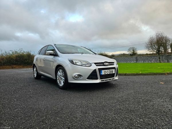 Ford Focus Hatchback, Diesel, 2012, Silver