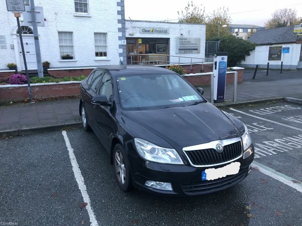 Skoda Octavia Hatchback, Diesel, 2010, Black