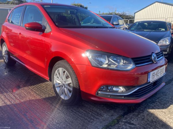 Volkswagen Polo Hatchback, Petrol, 2015, Red