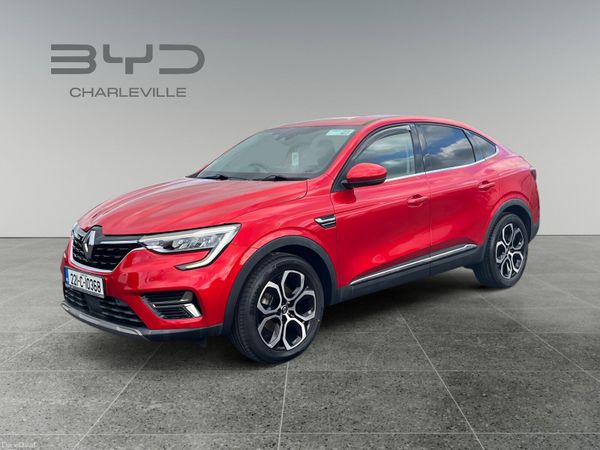 Renault Arkana Hatchback, Petrol, 2022, Red