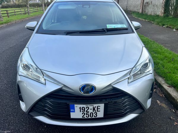 Toyota Vitz Hatchback, Petrol Hybrid, 2019, Silver