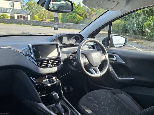 Peugeot 2008 Estate, Diesel, 2017, Black