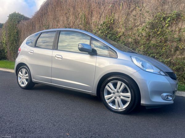Honda Jazz Hatchback, Petrol, 2014, Grey