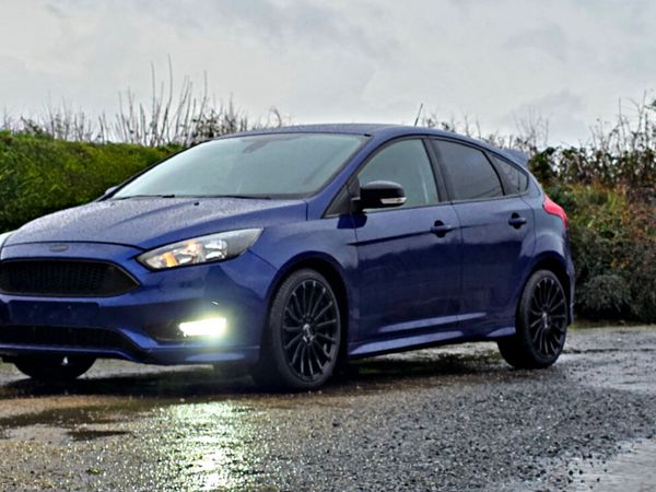 Ford Focus Hatchback, Diesel, 2015, Blue