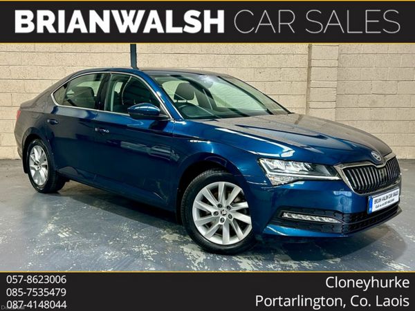 Skoda Superb Hatchback, Diesel, 2022, Blue