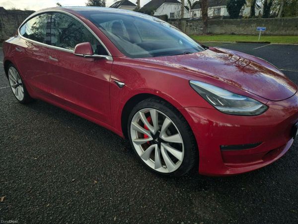 Tesla Model 3 Saloon, Electric, 2019, Red