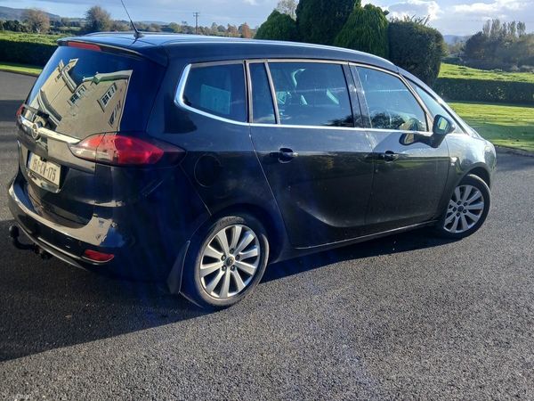 Opel Zafira MPV, Diesel, 2015, Black