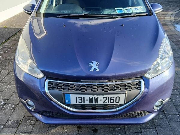 Peugeot 208 Hatchback, Diesel, 2013, Blue