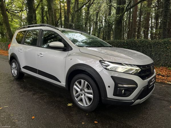 Dacia Jogger MPV, Petrol, 2023, Grey