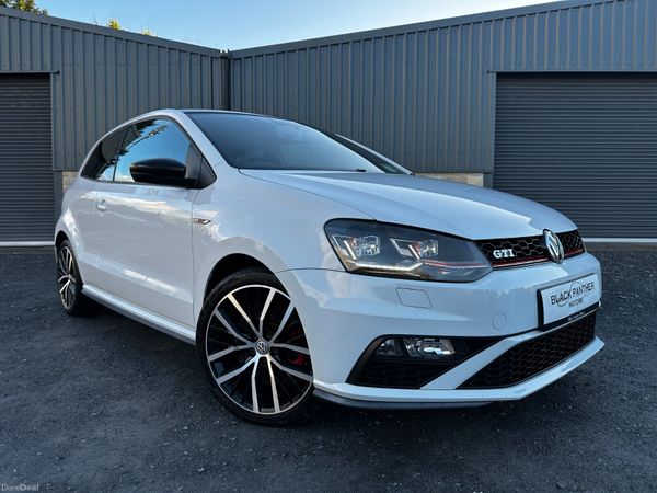 Volkswagen Polo Hatchback, Petrol, 2017, White