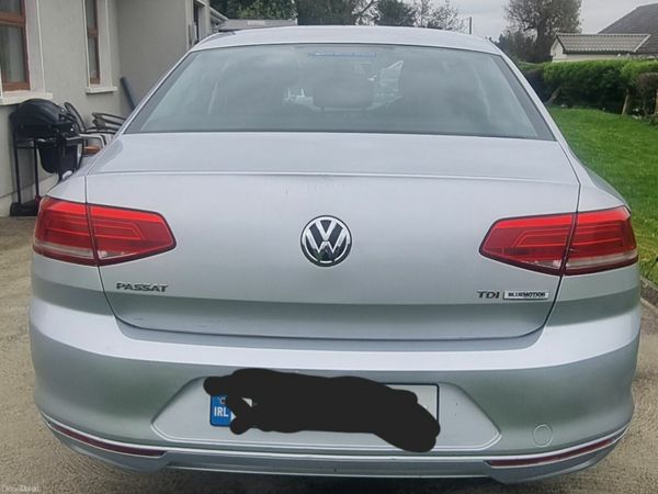 Volkswagen Passat Saloon, Diesel, 2015, Silver