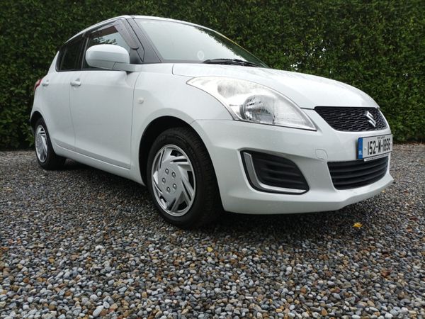 Suzuki Swift Hatchback, Petrol, 2015, White