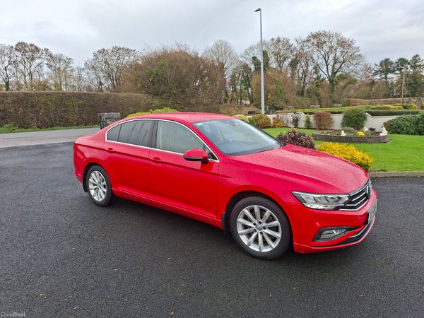 Volkswagen Passat Saloon, Diesel, 2020, Red