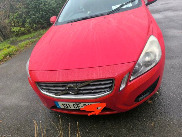 Volvo V60 Estate, Diesel, 2013, Red
