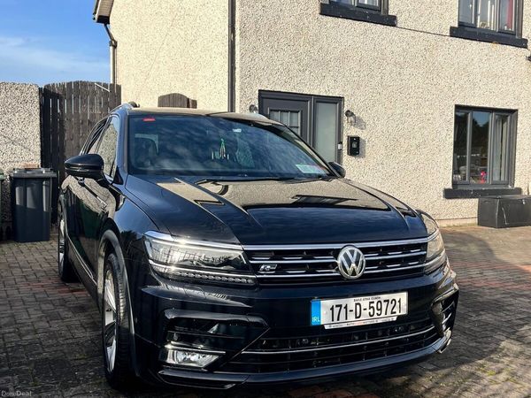 Volkswagen Tiguan SUV, Petrol, 2017, Black