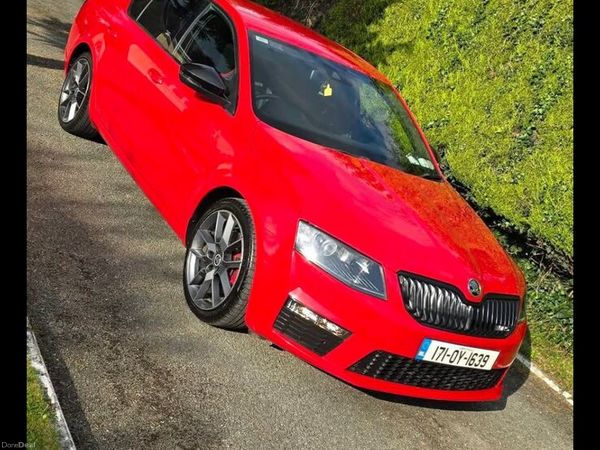 Skoda Octavia Hatchback, Diesel, 2017, Red