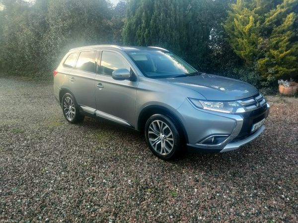 Mitsubishi Outlander SUV, Diesel, 2016, Grey