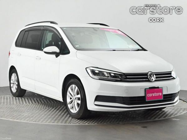 Volkswagen Touran MPV, Petrol, 2016, White