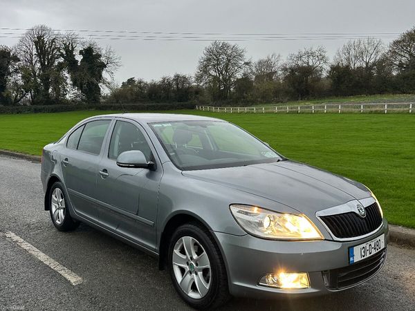 Skoda Octavia Saloon, Diesel, 2013, Grey