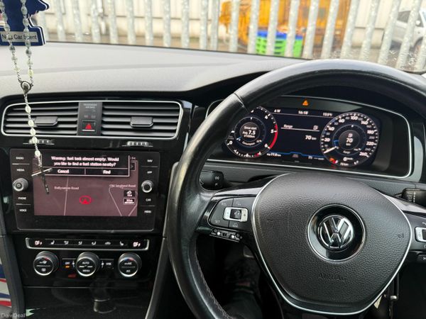 Volkswagen Golf Hatchback, Diesel, 2018, Black