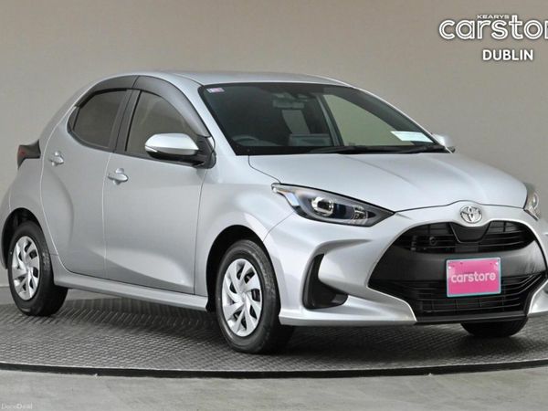 Toyota Yaris Hatchback, Petrol, 2023, Silver