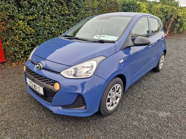 Hyundai i10 Hatchback, Petrol, 2017, Blue