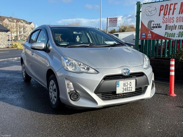 Toyota Aqua Hatchback, Petrol Hybrid, 2016, Silver