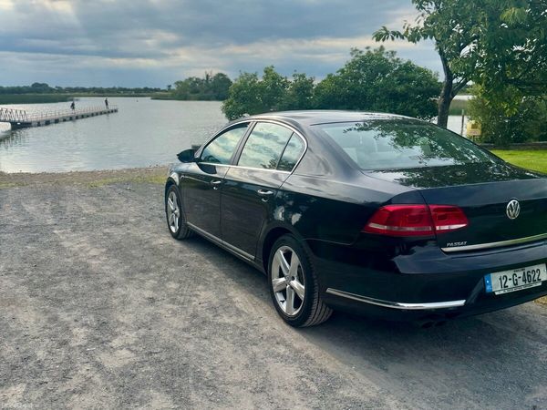 Volkswagen Passat Saloon, Diesel, 2012, Black