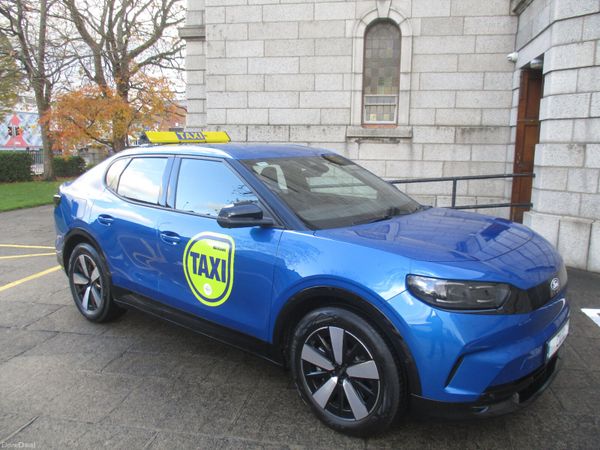 Ford Capri Hatchback, Electric, 2026, Blue