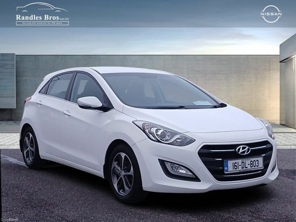 Hyundai i30 Hatchback, Diesel, 2016, White