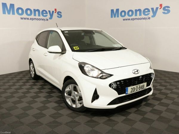 Hyundai i10 Hatchback, Petrol, 2020, White