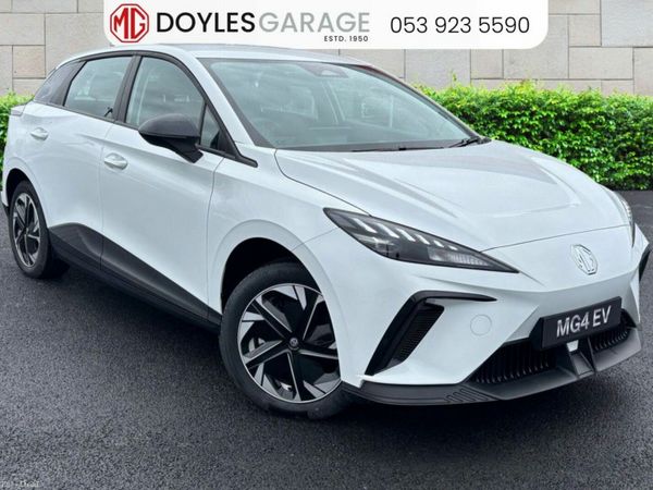 MG MG4 Hatchback, Electric, 2026, White