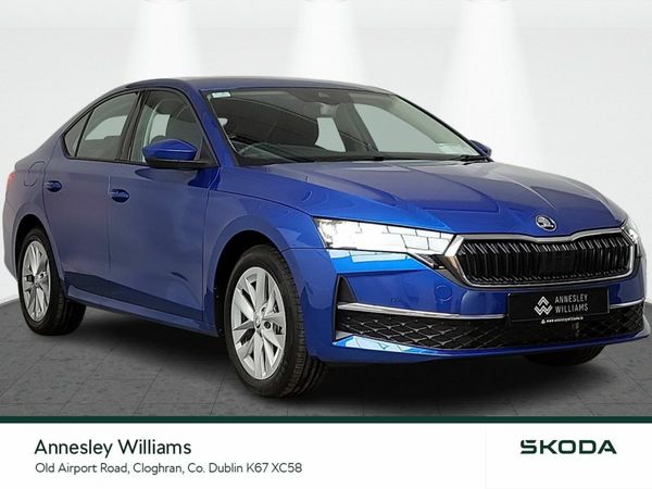 Skoda Octavia Saloon, Petrol, 2026, Blue