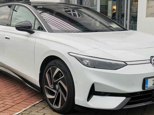 Volkswagen ID.7 Hatchback, Electric, 2024, White