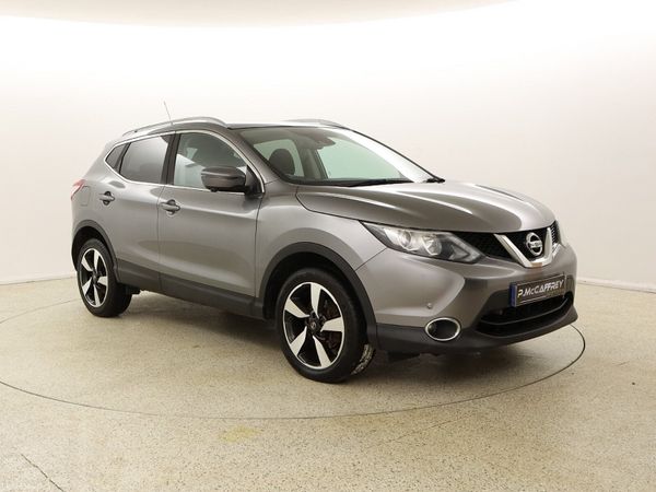 Nissan Qashqai SUV, Diesel, 2016, Grey