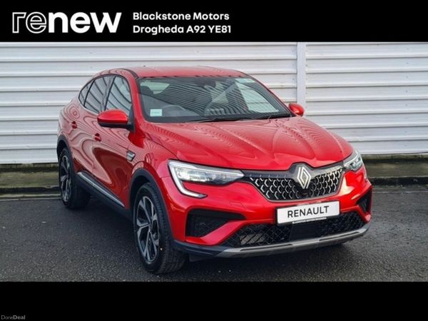 Renault Arkana Hatchback, Petrol Hybrid, 2025, Red