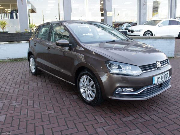 Volkswagen Polo Hatchback, Petrol, 2016, Brown