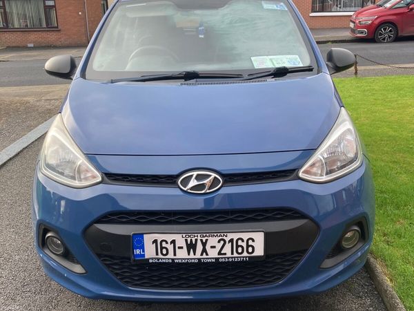 Hyundai i10 Hatchback, Petrol, 2016, Blue