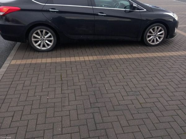 Hyundai i40 Saloon, Diesel, 2013, Black