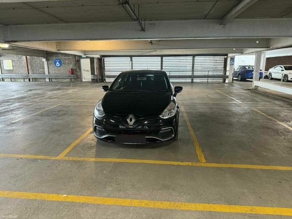 Renault Clio Hatchback, Petrol, 2015, Black