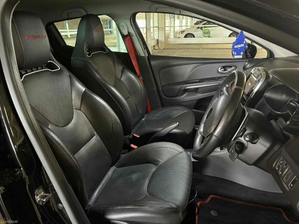 Renault Clio Hatchback, Petrol, 2015, Black