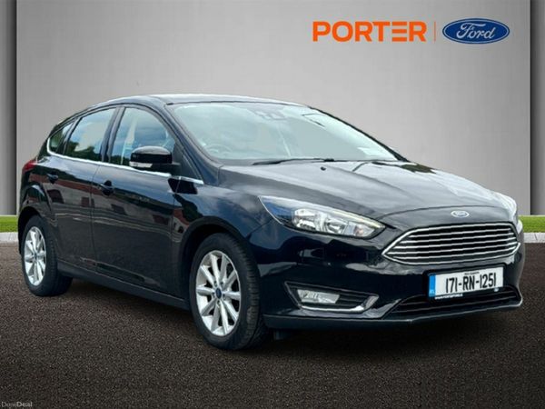 Ford Focus Hatchback, Diesel, 2017, Black