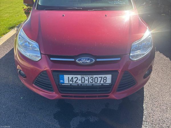 Ford Focus Hatchback, Diesel, 2014, Red