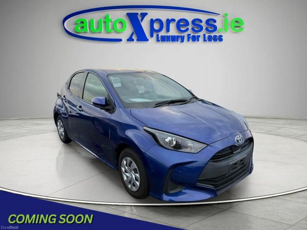 Toyota Yaris Hatchback, Petrol Hybrid, 2021, Blue